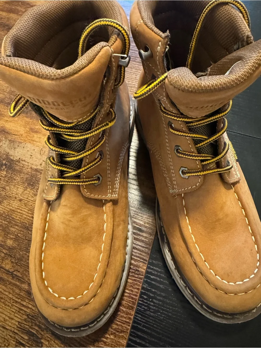 Ridgecut Women's Leather waterproof boot size 8.0, never used but stored no box